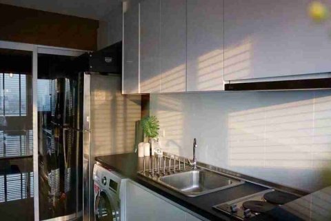 Condominio de 1 dormitorio en Bangkok, Tailandia № 183449 - foto 4