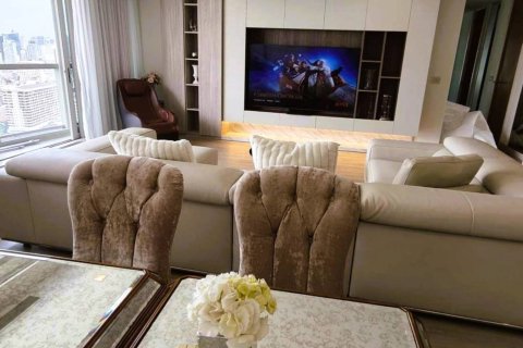 Condominio de 3 dormitorios en Bangkok, Tailandia № 180787 - foto 2