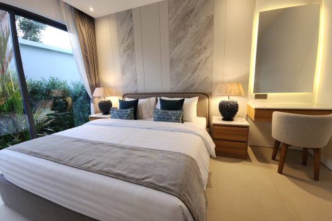 Chalet de 3 dormitorios en Nai Yang, Tailandia № 169786 - foto 12