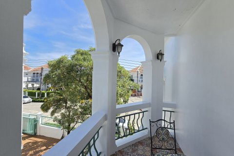 Casa de 3 dormitorios en Phuket, Tailandia № 160611 - foto 25