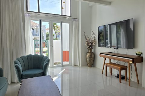 Casa de 3 dormitorios en Phuket, Tailandia № 160611 - foto 4