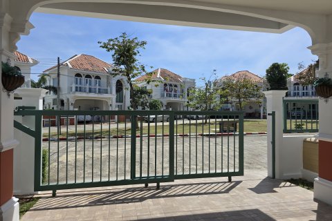 Casa de 3 dormitorios en Phuket, Tailandia № 160611 - foto 2