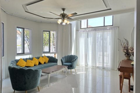 Casa de 3 dormitorios en Phuket, Tailandia № 160611 - foto 3