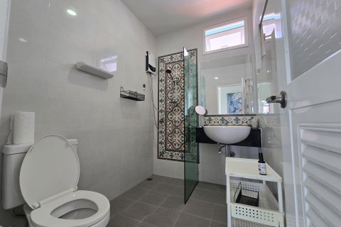 Casa de 3 dormitorios en Phuket, Tailandia № 160611 - foto 16