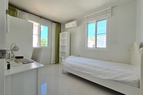 Casa de 3 dormitorios en Phuket, Tailandia № 160611 - foto 14