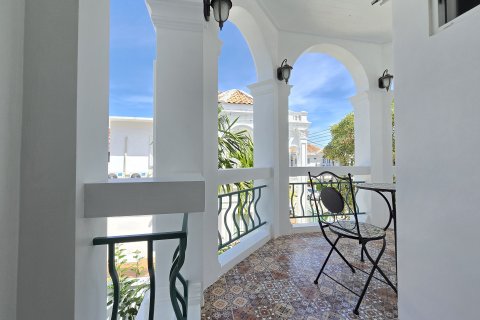 Casa de 3 dormitorios en Phuket, Tailandia № 160611 - foto 23