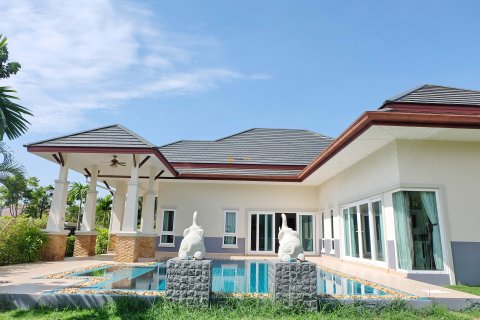Estudio en Pattaya, Tailandia № 178926 - foto 2
