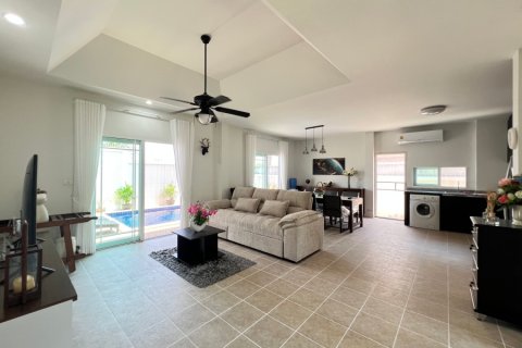Chalet de 2 dormitorios en Hua Hin, Tailandia № 178929 - foto 8