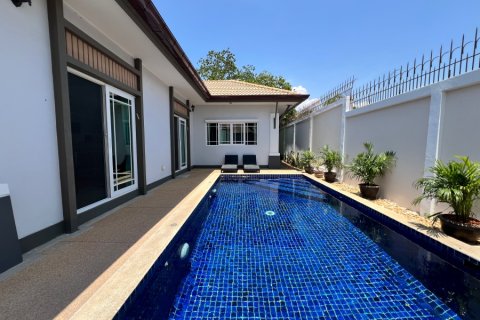 Chalet de 2 dormitorios en Hua Hin, Tailandia № 178929 - foto 3