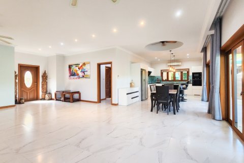Chalet de 3 dormitorios en Hua Hin, Tailandia № 178930 - foto 7