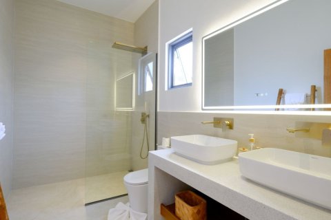Casa de 3 dormitorios en Ko Samui, Tailandia № 178931 - foto 17