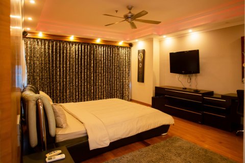 Eigentumswohnung in Pattaya, Thailand, 2 Schlafzimmer  № 135788 - Foto 13