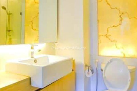 Condominio de 2 dormitorios en Bang Lamung, Tailandia № 153744 - foto 10