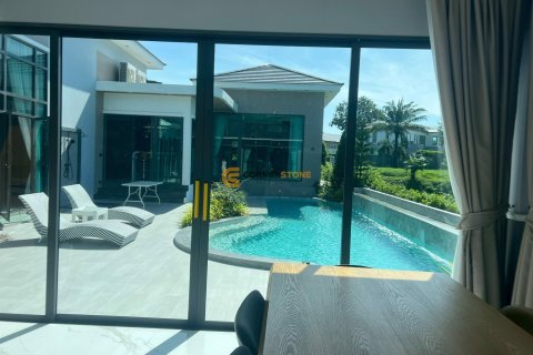 Estudio en Pattaya, Tailandia № 178872 - foto 18