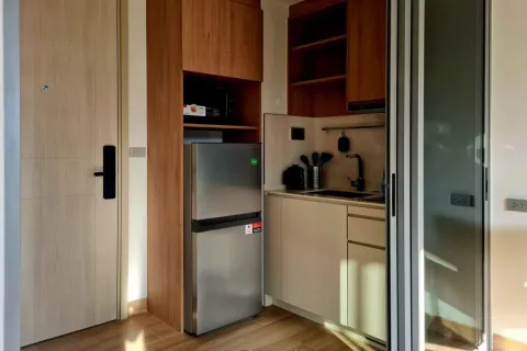Estudio en el condominio en Bang Tao, Tailandia № 164917 - foto 2