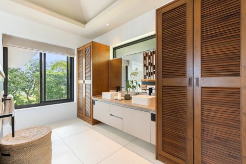 Casa de 4 dormitorios en Ko Samui, Tailandia № 164912 - foto 17