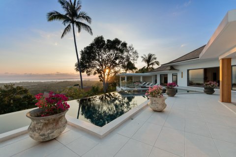 Casa de 4 dormitorios en Ko Samui, Tailandia № 164912 - foto 11