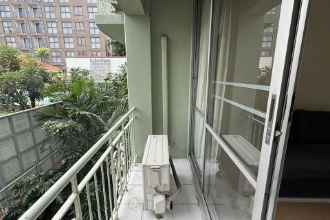 Studio in the Condo in Watthana, Bangkok, Thailand № 151406 - Foto 16