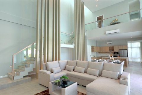 Chalet de 4 dormitorios en Pran Buri, Tailandia № 168295 - foto 12