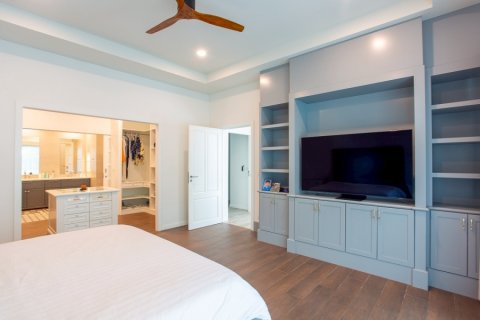 Chalet de 3 dormitorios en Hua Hin, Tailandia № 168332 - foto 19