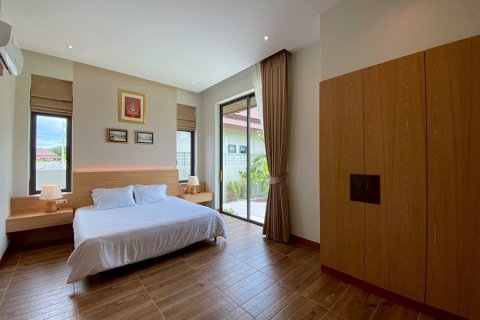 Chalet de 3 dormitorios en Hua Hin, Tailandia № 168330 - foto 19