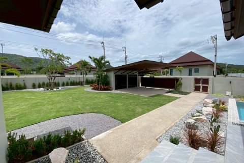 Chalet de 3 dormitorios en Hua Hin, Tailandia № 168330 - foto 25