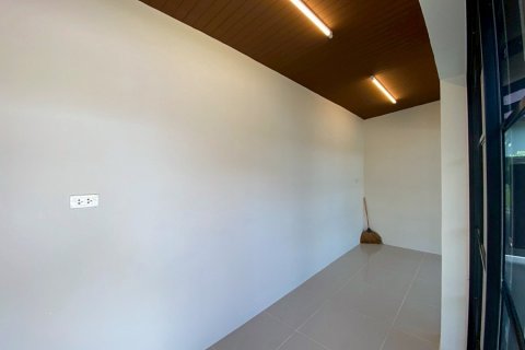 Chalet de 3 dormitorios en Hua Hin, Tailandia № 168330 - foto 27