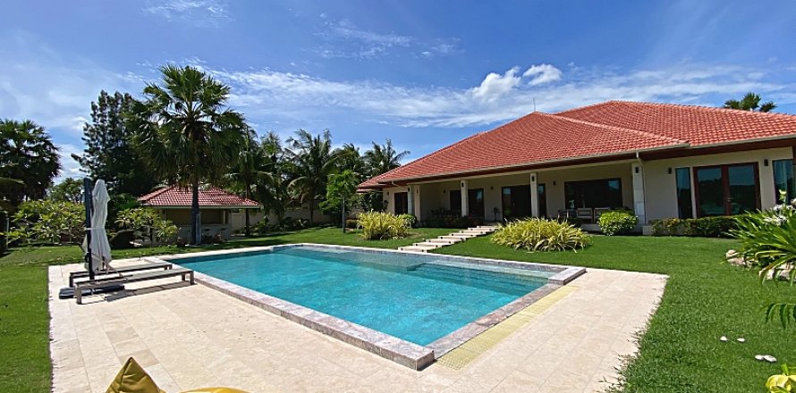 Villa in Pran Buri, Thailand 5 Schlafzimmer № 168297