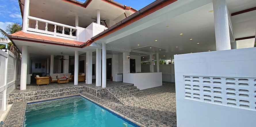 Chalet de 3 dormitorios en Hua Hin, Tailandia № 168296