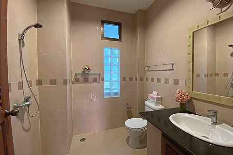 Chalet de 3 dormitorios en Hua Hin, Tailandia № 168296 - foto 17