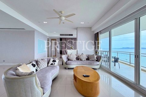 Condominio de 3 dormitorios en Pattaya, Tailandia № 233224 - foto 3