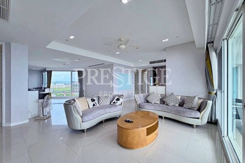 Condominio de 3 dormitorios en Pattaya, Tailandia № 233224 - foto 2