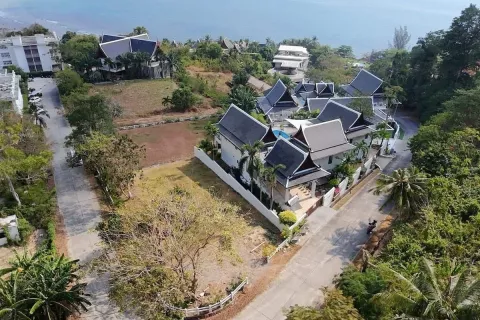 Villa in Kathu, Thailand 4 bedrooms № 140193