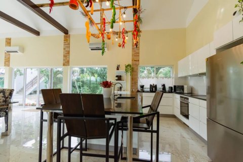 Chalet de 2 dormitorios en Hua Hin, Tailandia № 172742 - foto 6