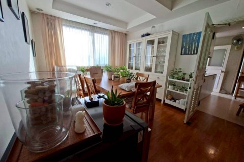 Condo in Bangkok, Thailand, 3 bedrooms № 162742 - photo 4