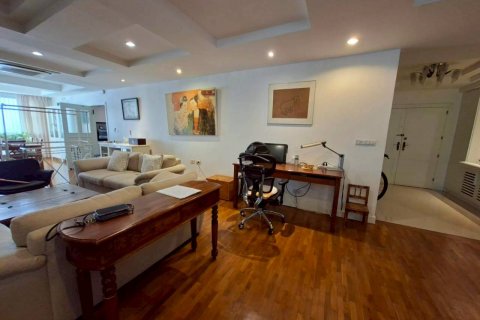 Condo in Bangkok, Thailand, 3 bedrooms  № 162742