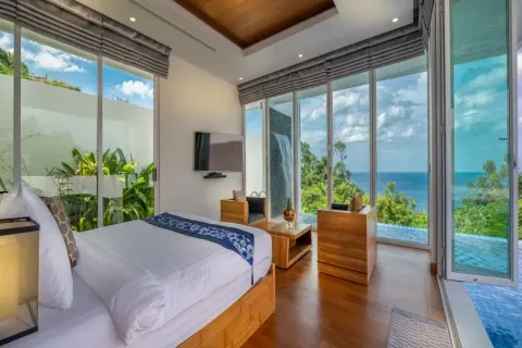 Chalet de 4 dormitorios en Kamala, Tailandia № 190581 - foto 11