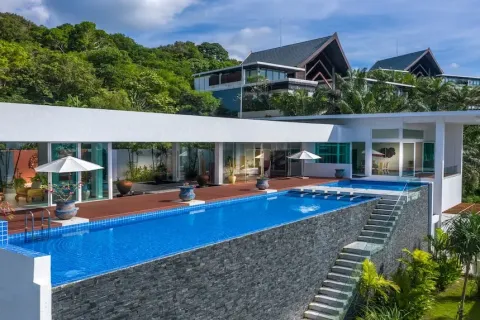 Chalet de 4 dormitorios en Kamala, Tailandia № 190581 - foto 4