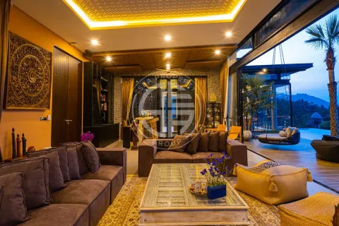 Chalet de 5 dormitorios en Ko Samui, Tailandia № 190582 - foto 17