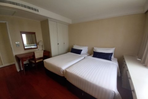 Condominio de 3 dormitorios en Bangkok, Tailandia № 157510 - foto 12