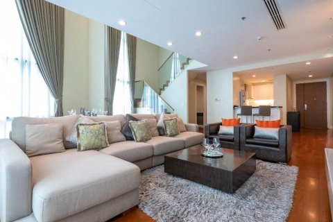 Condominio de 3 dormitorios en Bangkok, Tailandia № 157506 - foto 14