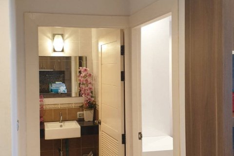 Condo sur Jomtien Beach, Pattaya, Thaïlande, 1 chambre  № 204348
