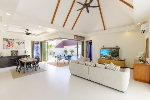 Villa in Pattaya, Thailand 2 bedrooms № 162689 - photo 13