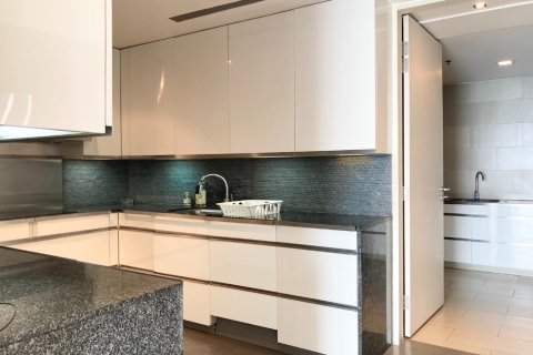 Кондоминиум с 3 спальнями в Бангкоке, Таиланд № 162688 - фото 12