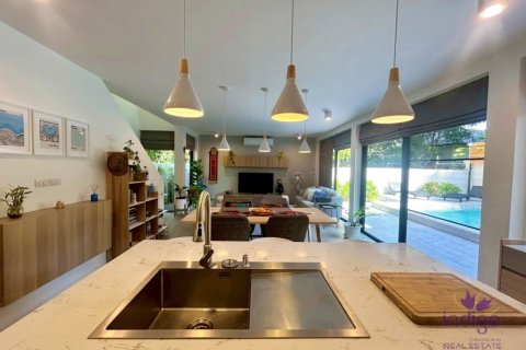Chalet de 4 dormitorios en Chiang Mai, Tailandia № 162685 - foto 5