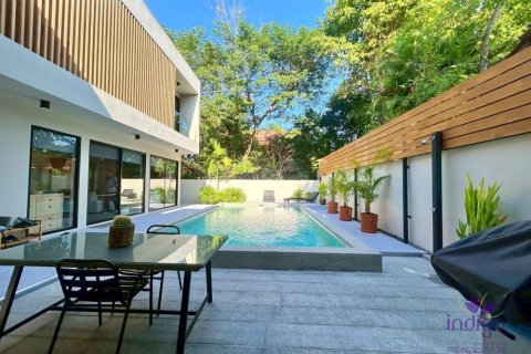 Chalet de 4 dormitorios en Chiang Mai, Tailandia № 162685 - foto 2