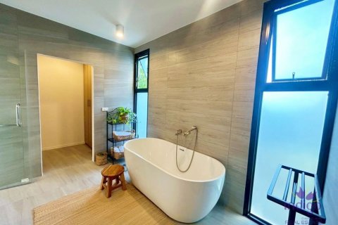 Chalet de 4 dormitorios en Chiang Mai, Tailandia № 162685 - foto 27
