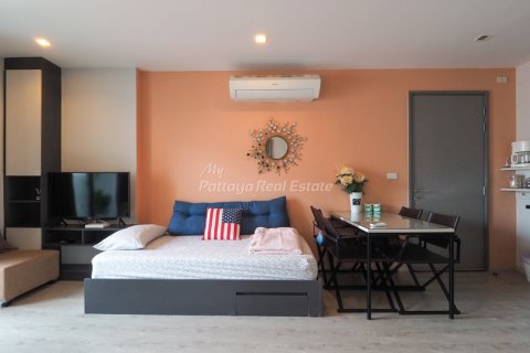 Condo in Pattaya, Thailand, 2 bedrooms № 115430 - photo 3