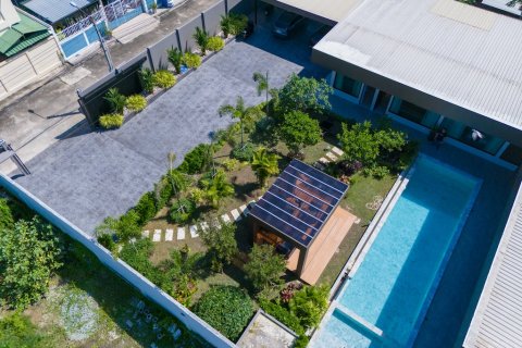 Chalet de 6 dormitorios en Pattaya, Tailandia № 115426 - foto 13