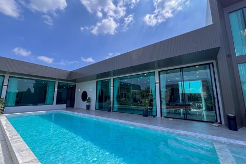 Chalet de 6 dormitorios en Pattaya, Tailandia № 115426 - foto 6